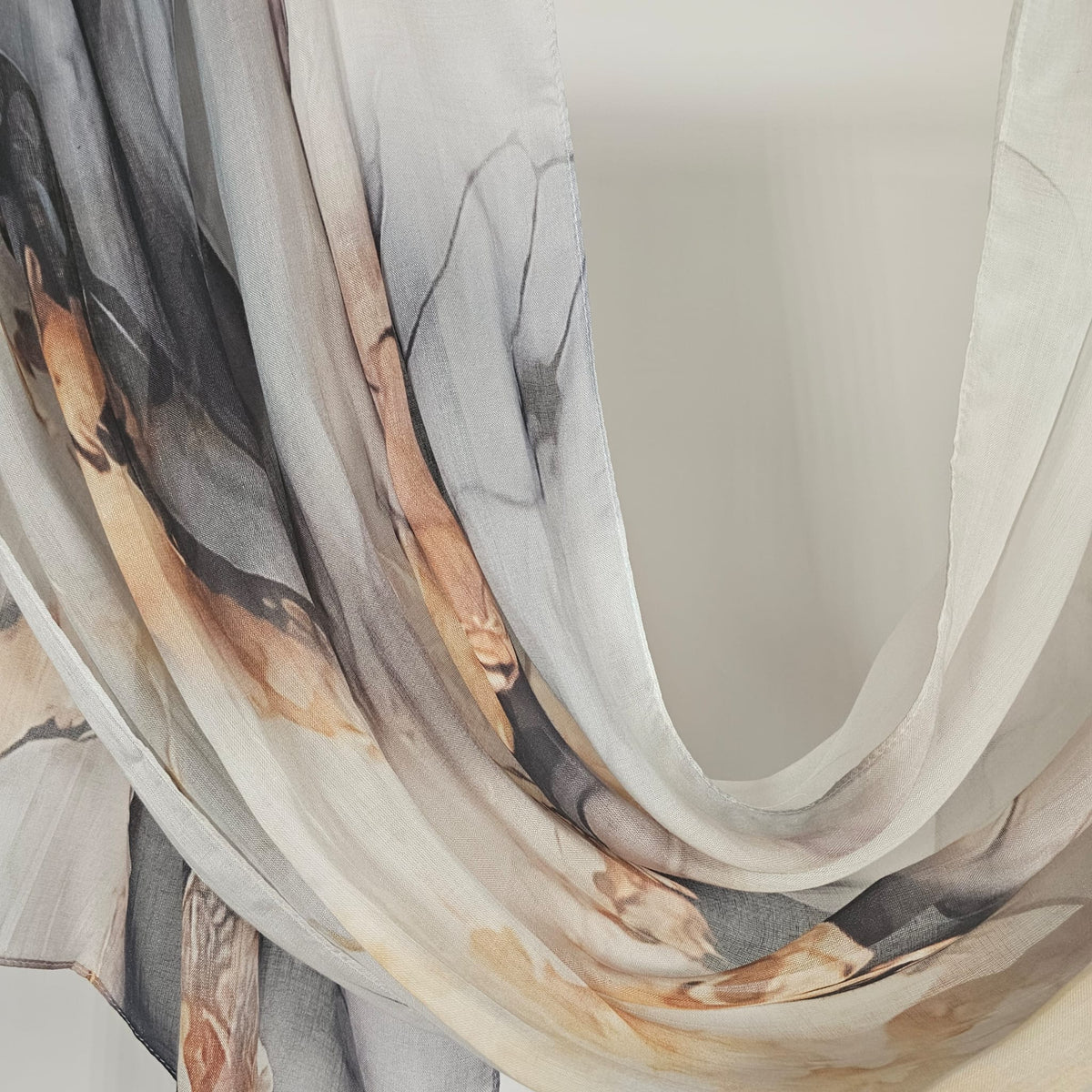 Modal Printed Ivory Gold Marble