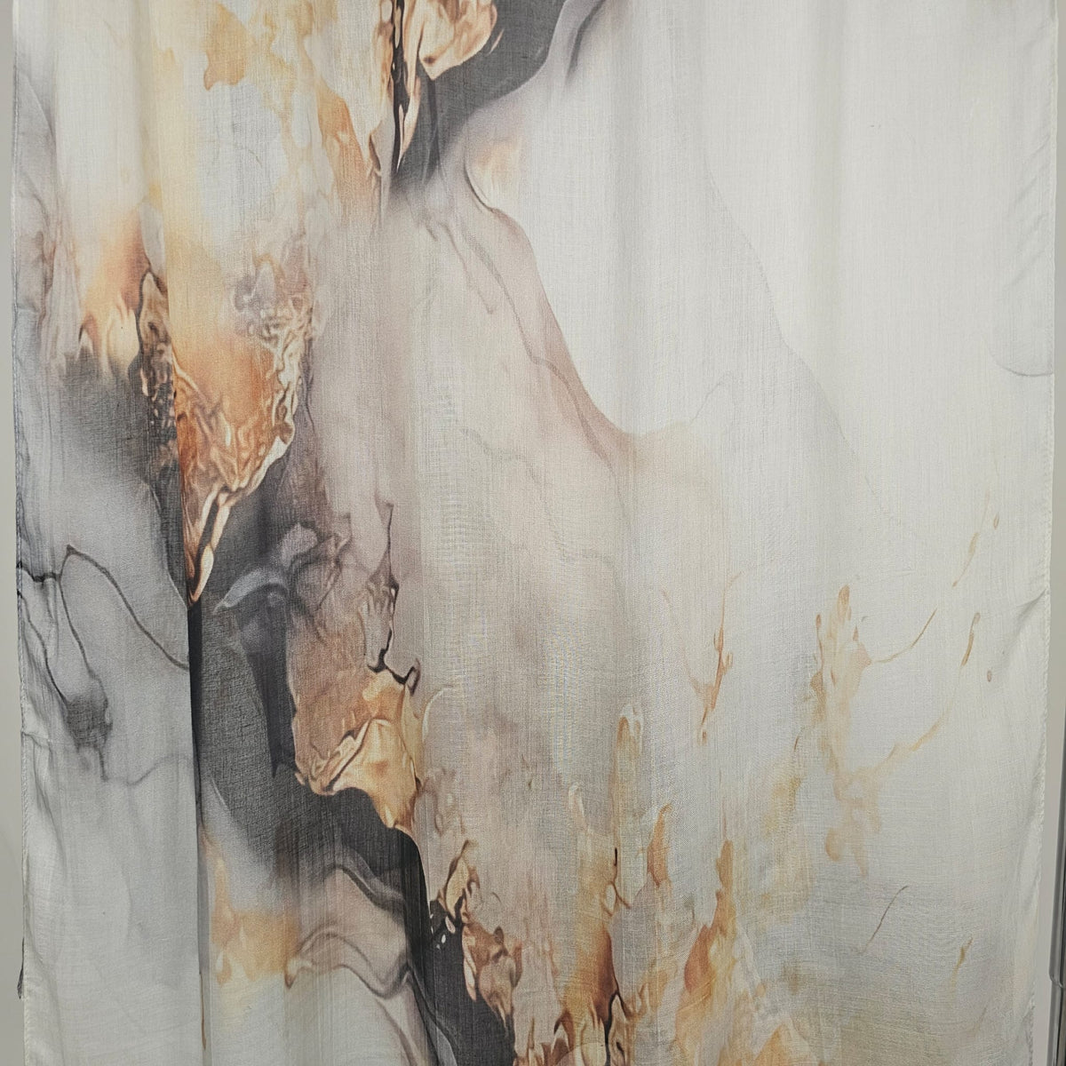 Modal Printed Ivory Gold Marble